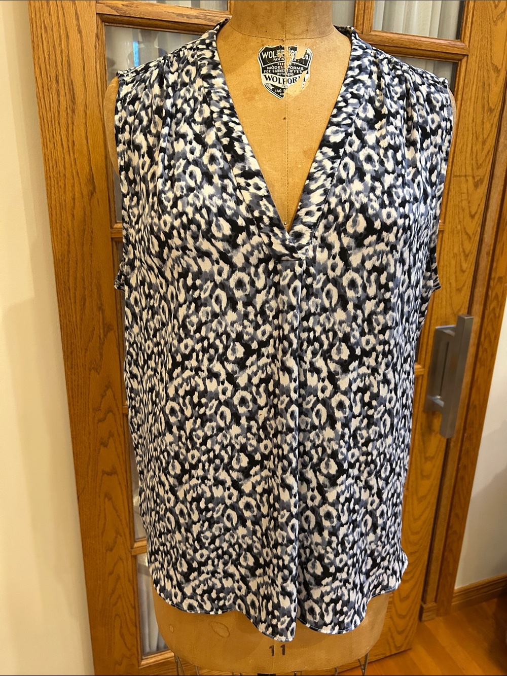 Vince Camuto Blue & White Printed Blouse